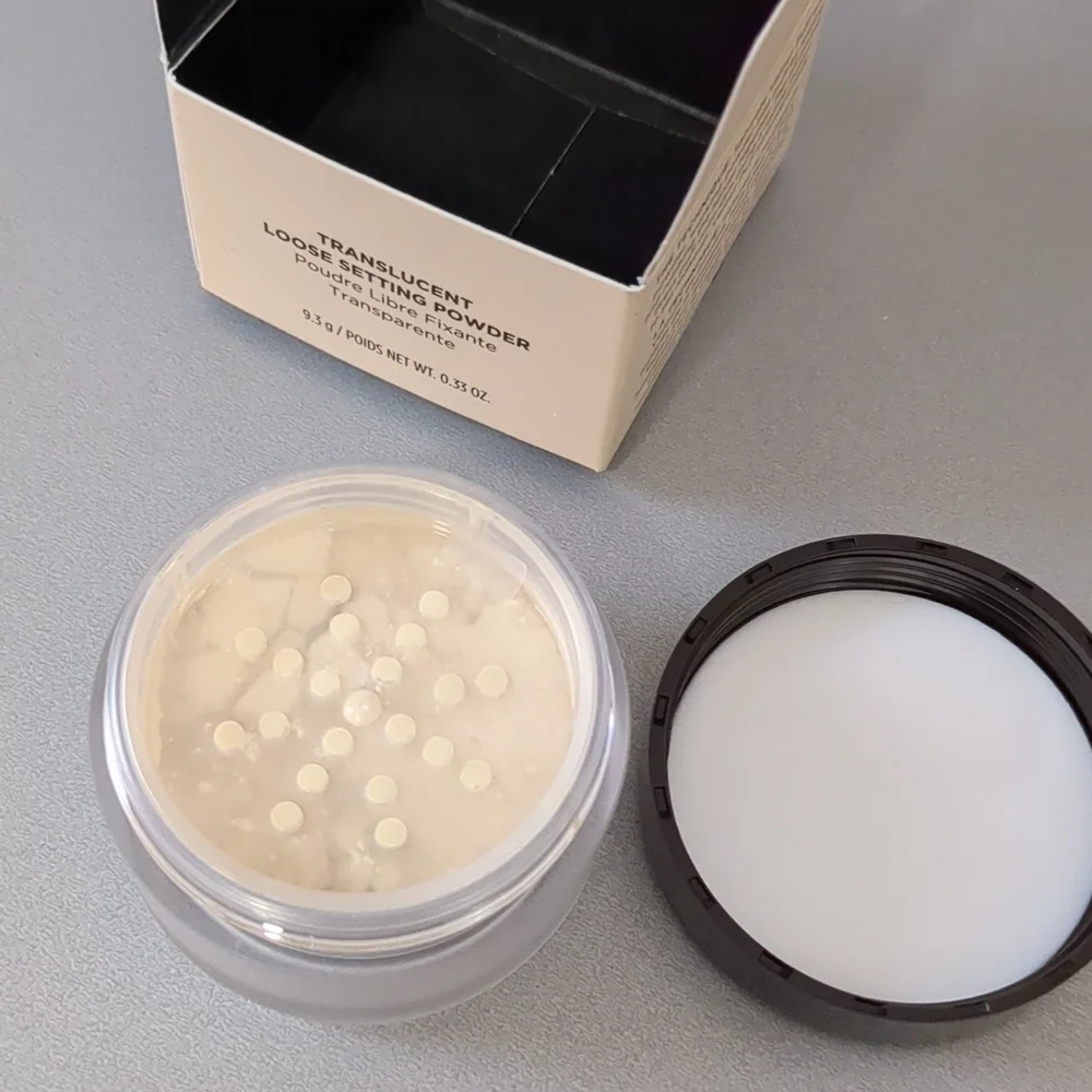 Laura Mercier Translucent Loose Setting Powder
